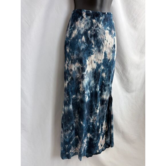 Young Fabulous and Broke Blue Tie Dye Pull On Midi Skirt Size M Sylvie Side Slit - Picture 3 of 8